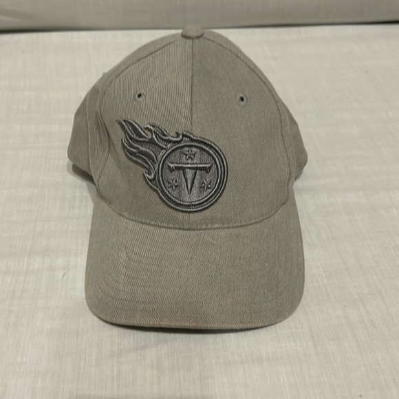 Tennessee Titans NFL Grey Adjustable Hat - Picture 1 of 5